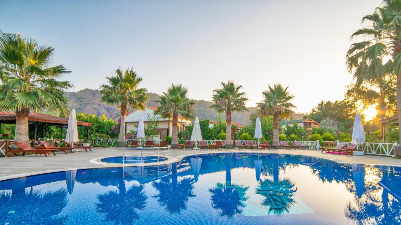 Nerissa Hotel Çıralı Esterno foto